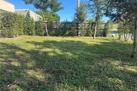 Casa en alquiler en Hollywood, Florida, 3 dormitorios, 92.9 m2 № 2059964 - foto 23