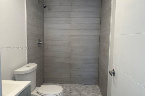 Casa en alquiler en Hollywood, Florida, 3 dormitorios, 92.9 m2 № 2059964 - foto 7