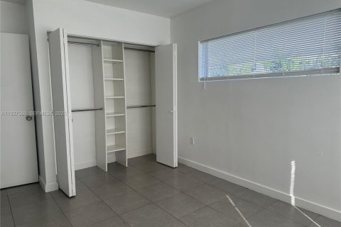 Casa en alquiler en Hollywood, Florida, 3 dormitorios, 92.9 m2 № 2059964 - foto 20