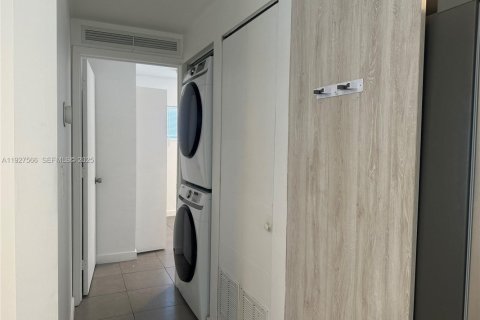 Casa en alquiler en Hollywood, Florida, 3 dormitorios, 92.9 m2 № 2059964 - foto 15