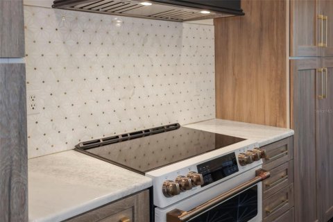 Villa ou maison à vendre à Weeki Wachee, Floride: 3 chambres, 151.9 m2 № 1813694 - photo 22