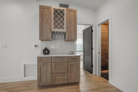 Villa ou maison à vendre à Weeki Wachee, Floride: 3 chambres, 151.9 m2 № 1813694 - photo 27