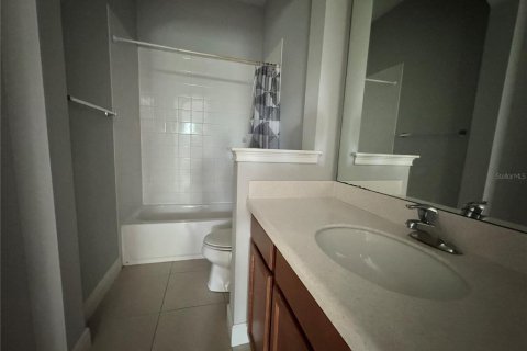 Casa en alquiler en Orlando, Florida, 3 dormitorios, 184.88 m2 № 1908596 - foto 4
