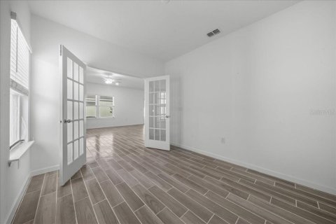 House in Ocala, Florida 2 bedrooms, 143.81 sq.m. № 2114288 - photo 13