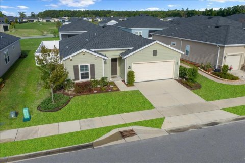 House in Ocala, Florida 2 bedrooms, 143.81 sq.m. № 2114288 - photo 2