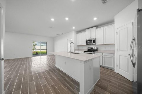 House in Ocala, Florida 2 bedrooms, 143.81 sq.m. № 2114288 - photo 4
