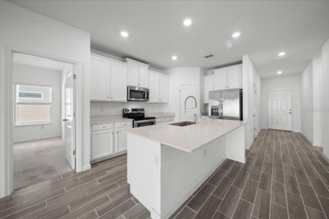 House in Ocala, Florida 2 bedrooms, 143.81 sq.m. № 2114288 - photo 7