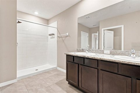 Villa ou maison à vendre à Wesley Chapel, Floride: 4 chambres, 209.96 m2 № 2305877 - photo 29