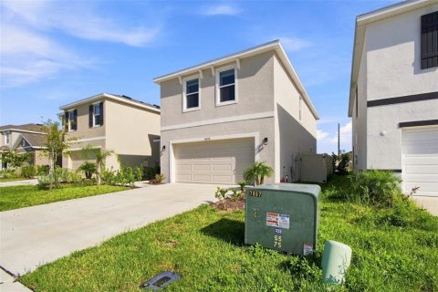 House in Wesley Chapel, Florida 4 bedrooms, 209.96 sq.m. № 2305877