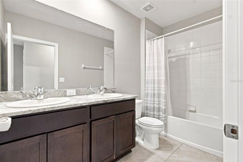 Villa ou maison à vendre à Wesley Chapel, Floride: 4 chambres, 209.96 m2 № 2305877 - photo 27