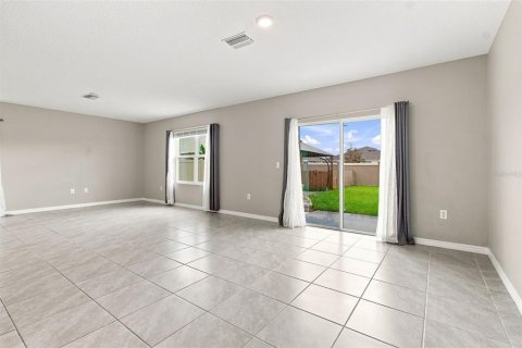 Villa ou maison à vendre à Wesley Chapel, Floride: 4 chambres, 209.96 m2 № 2305877 - photo 12