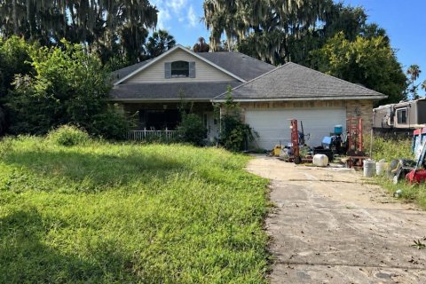 Villa ou maison à DeBary, Floride 4 chambres, 240.34 m2 № 2420261