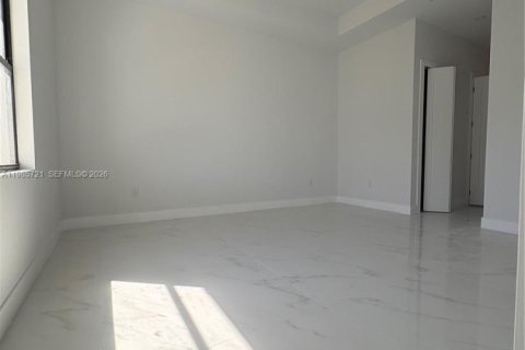 Villa ou maison à vendre à Naples, Floride: 3 chambres, 168.34 m2 № 2048742 - photo 15