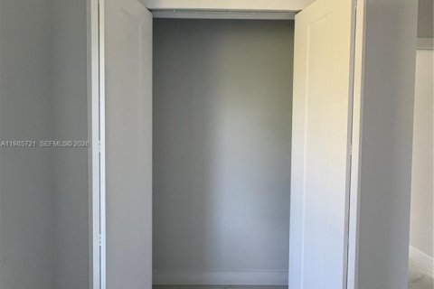 Villa ou maison à vendre à Naples, Floride: 3 chambres, 168.34 m2 № 2048742 - photo 29