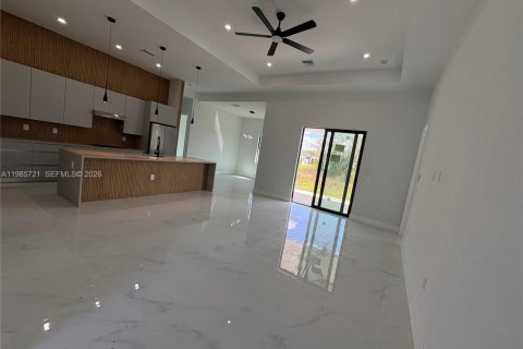 Villa ou maison à vendre à Naples, Floride: 3 chambres, 168.34 m2 № 2048742 - photo 6