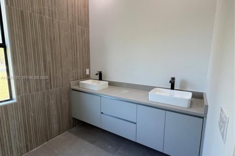 Villa ou maison à vendre à Naples, Floride: 3 chambres, 168.34 m2 № 2048742 - photo 17