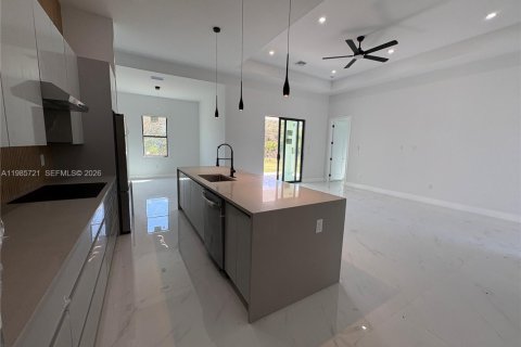 Villa ou maison à vendre à Naples, Floride: 3 chambres, 168.34 m2 № 2048742 - photo 8