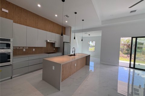 Villa ou maison à vendre à Naples, Floride: 3 chambres, 168.34 m2 № 2048742 - photo 7