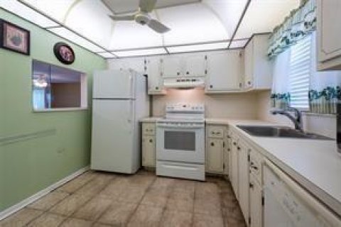 Condo in Sunrise, Florida, 1 bedroom № 2174966 - photo 3