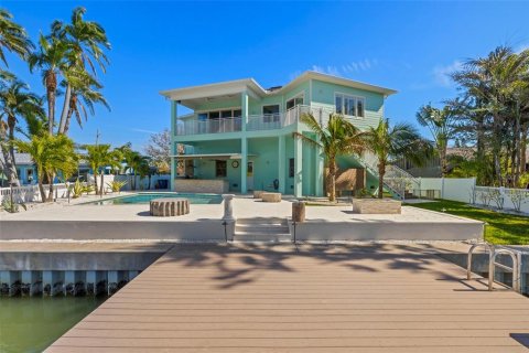 Villa ou maison à vendre à Redington Beach, Floride: 3 chambres, 220.74 m2 № 1545915 - photo 3
