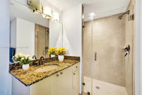 Condominio en venta en Hollywood, Florida, 2 dormitorios, 96.25 m2 № 1738855 - foto 18