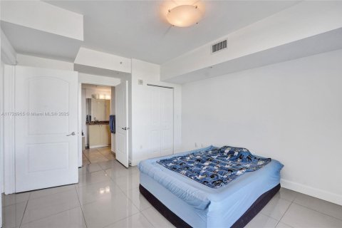 Condominio en venta en Hollywood, Florida, 2 dormitorios, 96.25 m2 № 1738855 - foto 13
