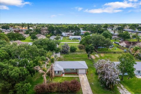 House in Port St. Lucie, Florida 2 bedrooms, 83.98 sq.m. № 2178810 - photo 18