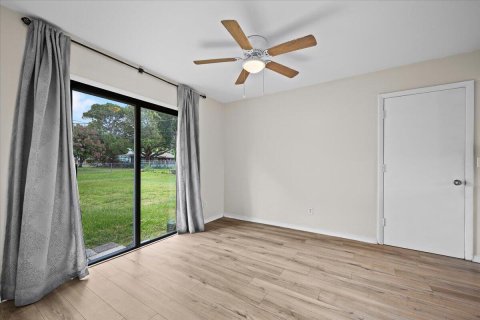 House in Port St. Lucie, Florida 2 bedrooms, 83.98 sq.m. № 2178810 - photo 9