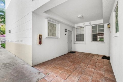 Купить кондоминиум в Авентура, Флорида 2 спальни, 100.06м2, № 1862774 - фото 22