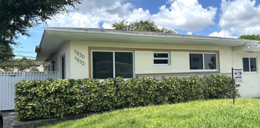Apartment in Miami, Florida 3 bedrooms, 116.13 sq.m. № 2087100