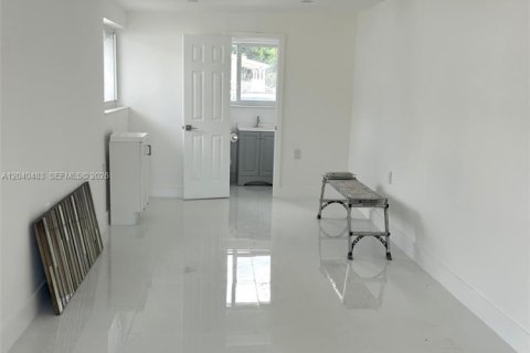 Apartment in Miami, Florida 3 bedrooms, 116.13 sq.m. № 2087100 - photo 15