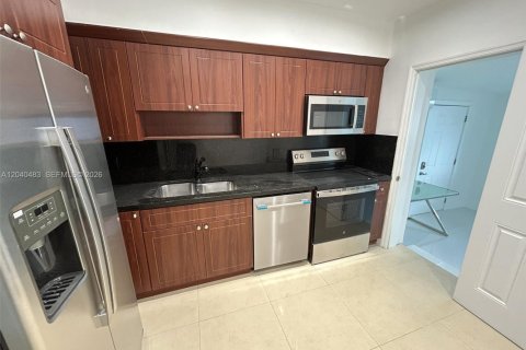Apartment in Miami, Florida 3 bedrooms, 116.13 sq.m. № 2087100 - photo 11
