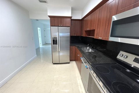 Apartment in Miami, Florida 3 bedrooms, 116.13 sq.m. № 2087100 - photo 5