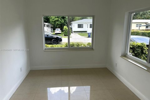 Apartment in Miami, Florida 3 bedrooms, 116.13 sq.m. № 2087100 - photo 8