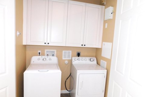 Adosado en alquiler en Stuart, Florida, 2 dormitorios, 151.71 m2 № 2399767 - foto 21