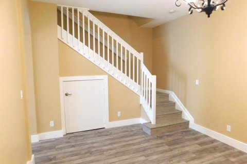 Adosado en alquiler en Stuart, Florida, 2 dormitorios, 151.71 m2 № 2399767 - foto 5