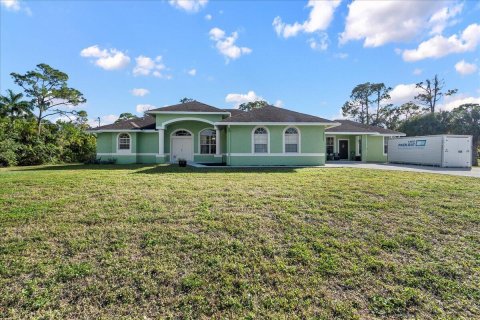 Casa en venta en Loxahatchee Groves, Florida, 5 dormitorios, 247.86 m2 № 1002917 - foto 1
