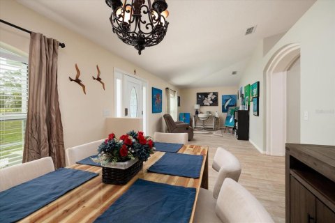 Casa en venta en Weeki Wachee, Florida, 3 dormitorios, 185.8 m2 № 2218463 - foto 14