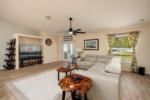 Casa en venta en Weeki Wachee, Florida, 3 dormitorios, 185.8 m2 № 2218463 - foto 20