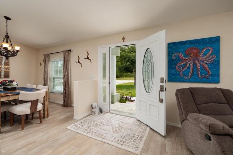 Casa en venta en Weeki Wachee, Florida, 3 dormitorios, 185.8 m2 № 2218463 - foto 12
