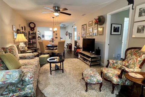 House in Clearwater, Florida 2 bedrooms, 75.44 sq.m. № 1902971 - photo 6