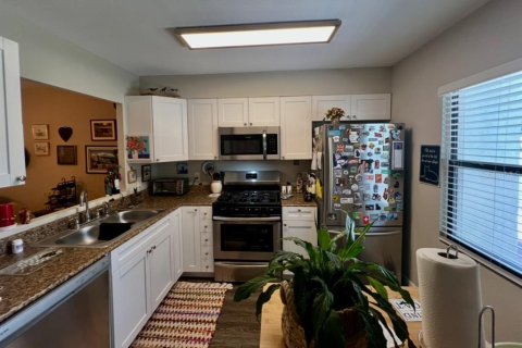 House in Clearwater, Florida 2 bedrooms, 75.44 sq.m. № 1902971 - photo 2