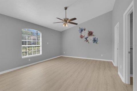 House in Winter Springs, Florida 3 bedrooms, 141.4 sq.m. № 1767144 - photo 10