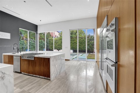 Купить виллу или дом в Майами, Флорида 6 спален, 549.15м2, № 2045404 - фото 3