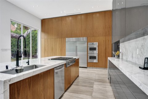 Купить виллу или дом в Майами, Флорида 6 спален, 549.15м2, № 2045404 - фото 16