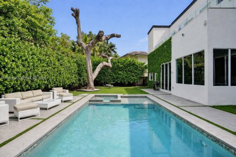 Купить виллу или дом в Майами, Флорида 6 спален, 549.15м2, № 2045404 - фото 2