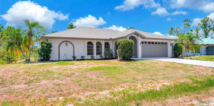 House in Punta Gorda, Florida 3 bedrooms, 126.07 sq.m. № 1761228