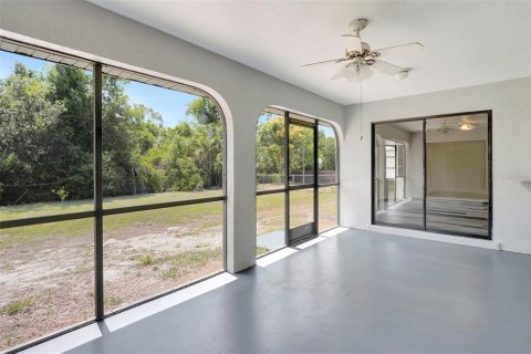House in Punta Gorda, Florida 3 bedrooms, 126.07 sq.m. № 1761228 - photo 27