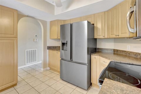 House in Punta Gorda, Florida 3 bedrooms, 126.07 sq.m. № 1761228 - photo 9