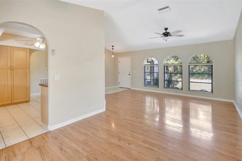 House in Punta Gorda, Florida 3 bedrooms, 126.07 sq.m. № 1761228 - photo 4